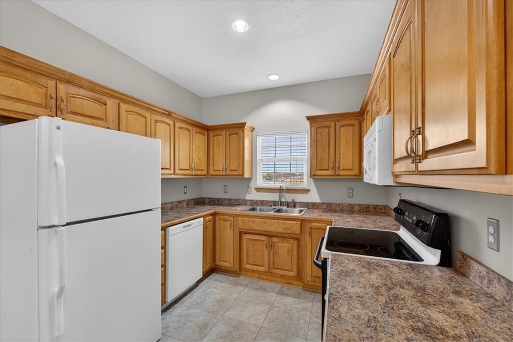 11315 Lafayette Avenue — photo 11