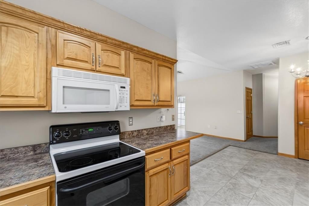 11315 Lafayette Avenue — photo 13