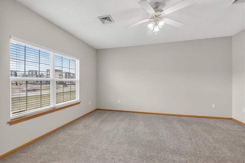 11315 Lafayette Avenue — photo 23