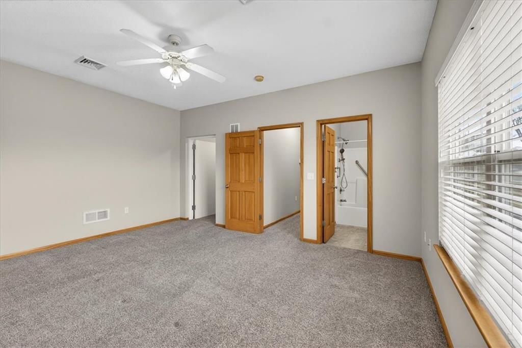 11315 Lafayette Avenue — photo 25