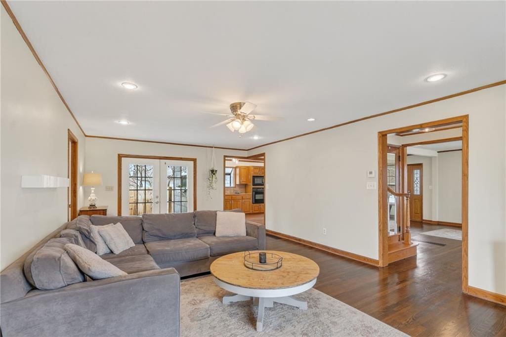 4713 Hedges Avenue — photo 26