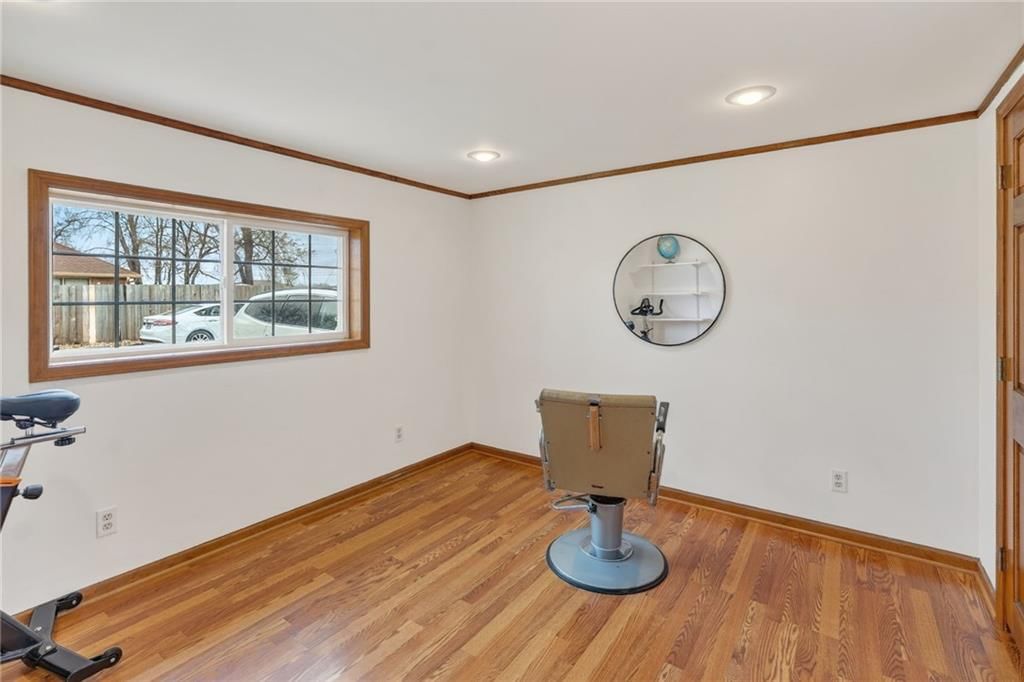 4713 Hedges Avenue — photo 30