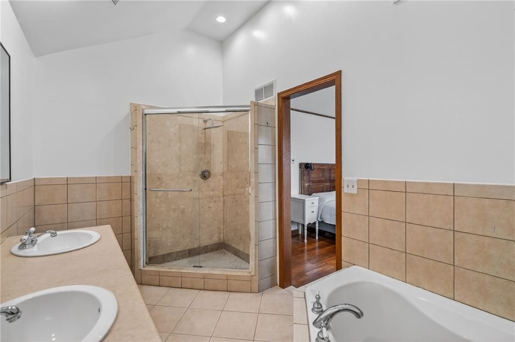 4713 Hedges Avenue — photo 38