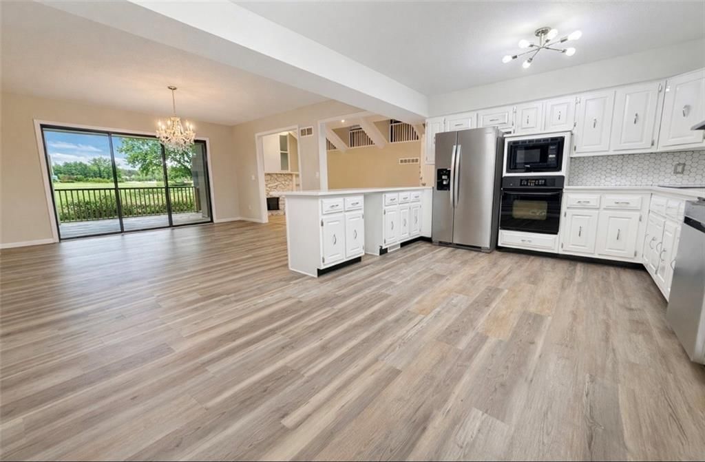 2813 Trenchard Drive — photo 4