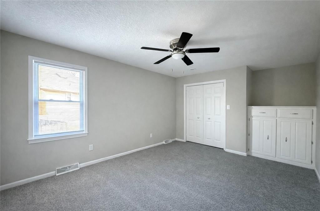 2813 Trenchard Drive — photo 8