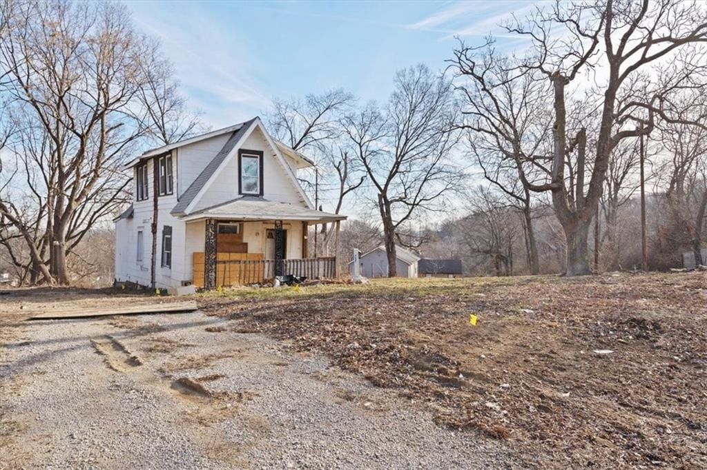 549 Blue Ridge Boulevard — photo 2