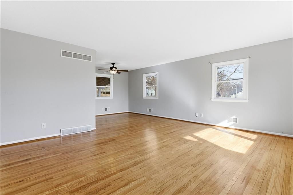 1004 E 135th Street — photo 8
