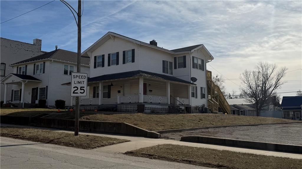 305 W Main Street — photo 3