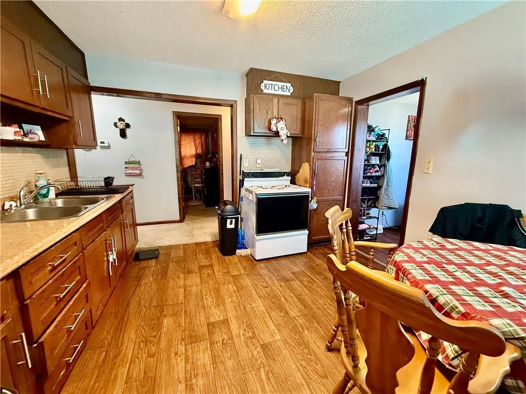 305 W Main Street — photo 13