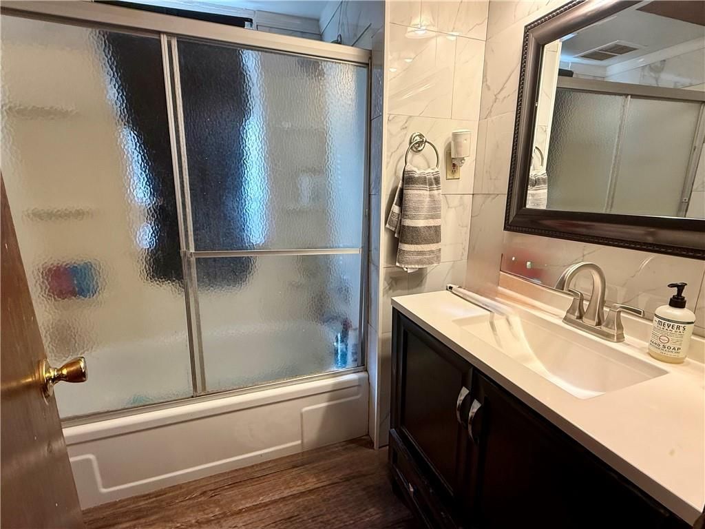 305 W Main Street — photo 19