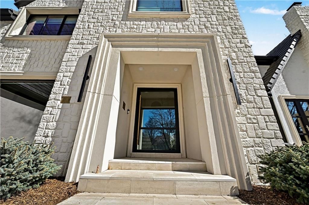 2608 W 118th Street — photo 2
