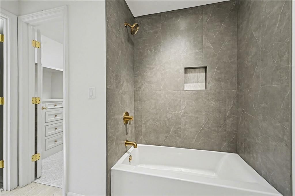 2608 W 118th Street — photo 32