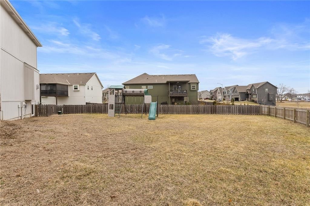 10809 N Randolph Avenue — photo 34