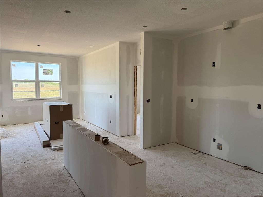 20768 W 188th Street — photo 2