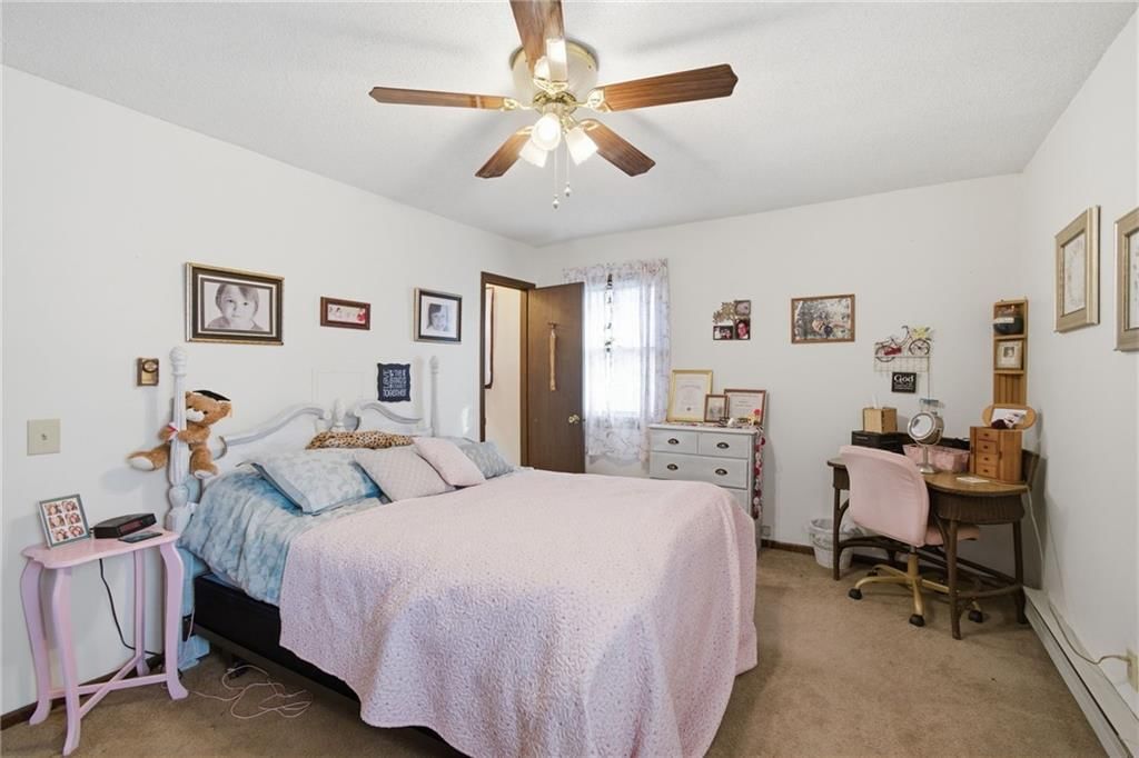 210 W Spruce Street — photo 13