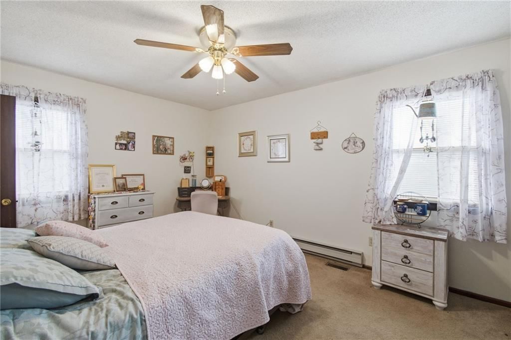 210 W Spruce Street — photo 14