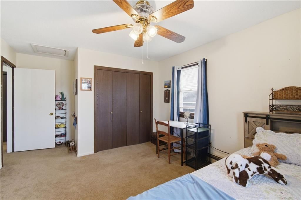 210 W Spruce Street — photo 18