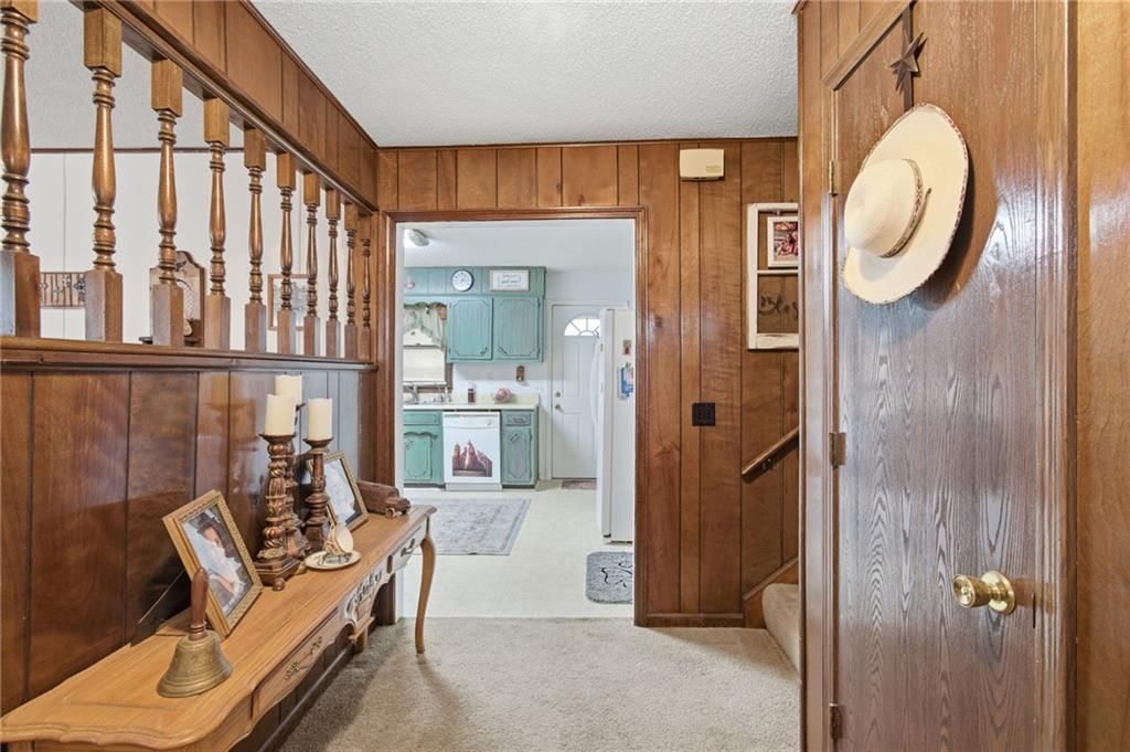 210 W Spruce Street — photo 21