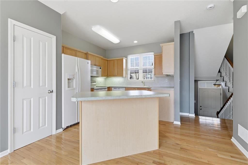 7671 W 158th Terrace — photo 12