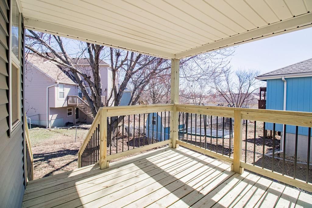 1206 Foxridge Drive — photo 11