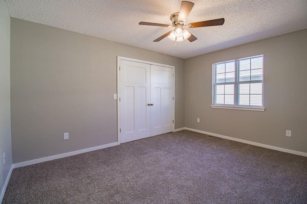 1206 Foxridge Drive — photo 18