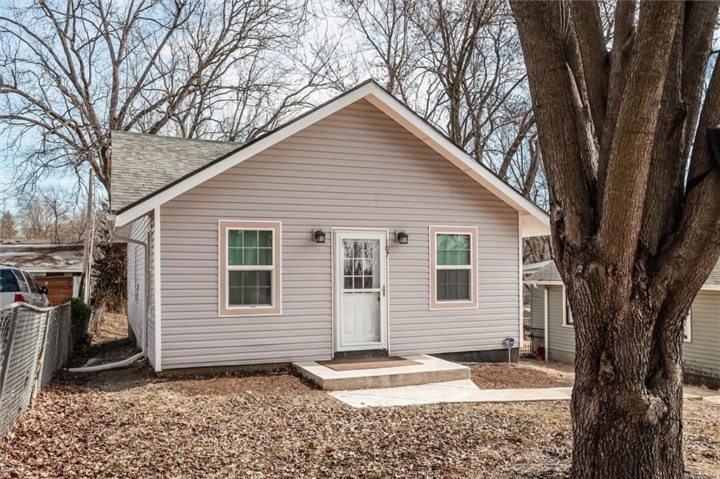 107 N Ditzler Avenue — photo 3
