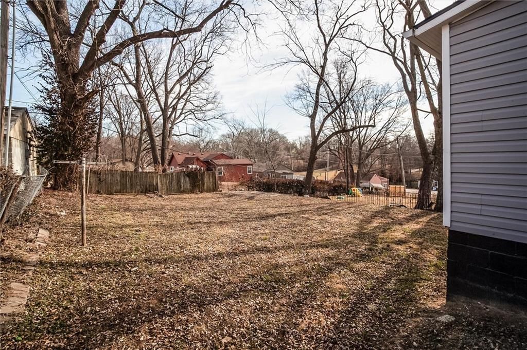 107 N Ditzler Avenue — photo 24