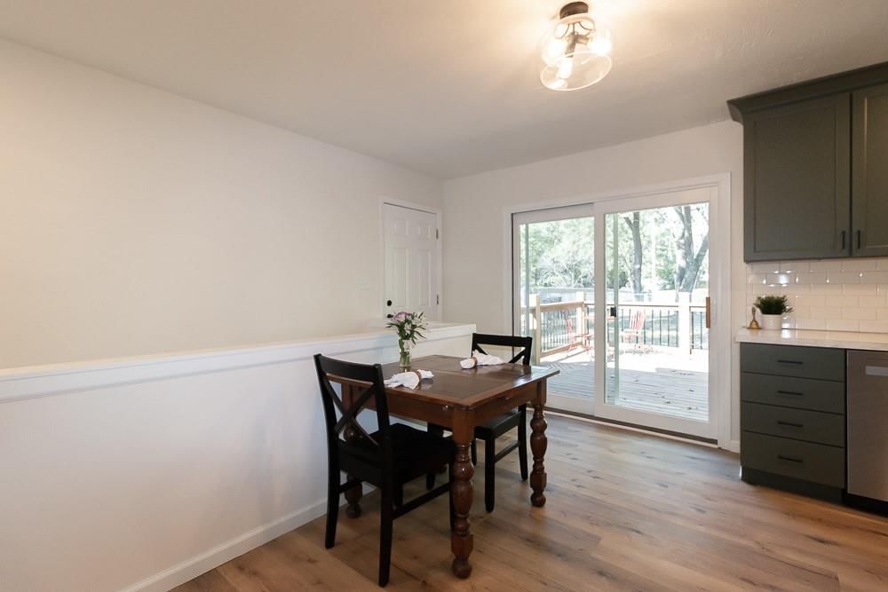 1524 E 28TH Terrace — photo 8