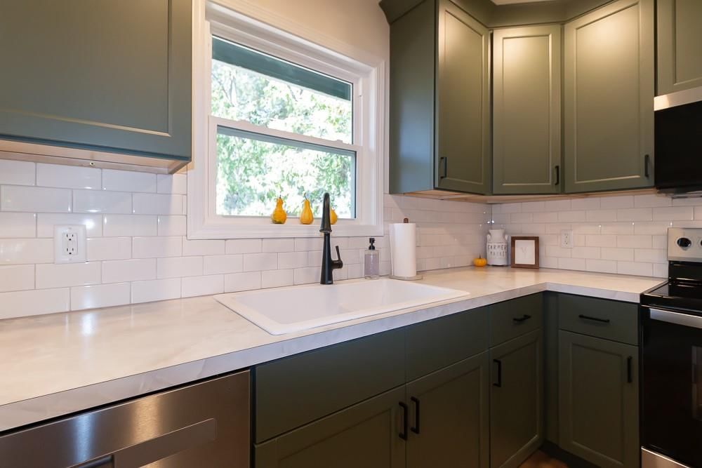 1524 E 28TH Terrace — photo 11