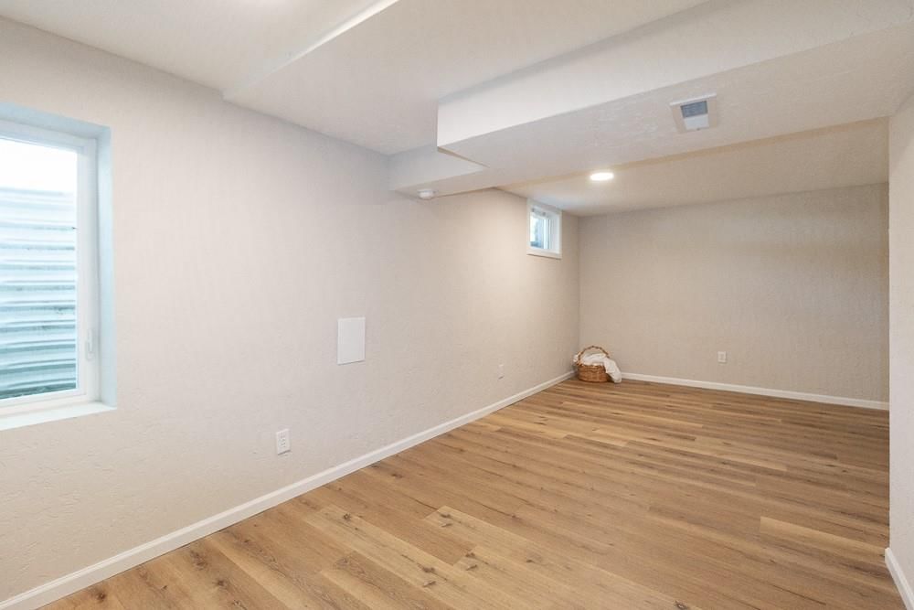 1524 E 28TH Terrace — photo 26