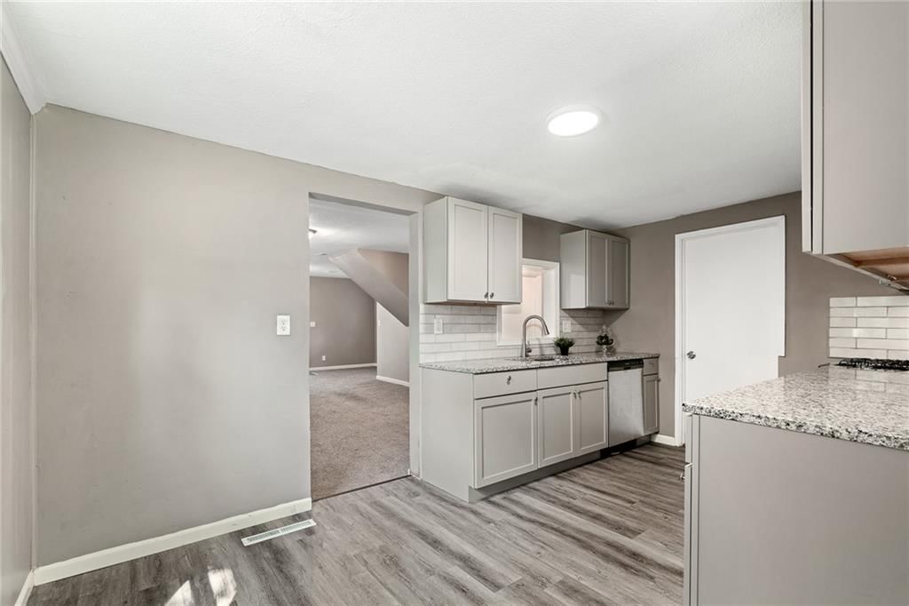 307 NW 63rd Terrace — photo 9
