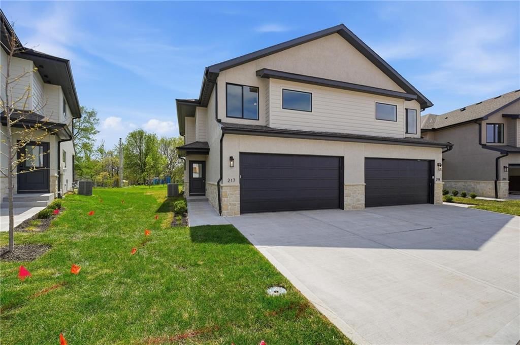 217 NW Orchard Court — photo 2