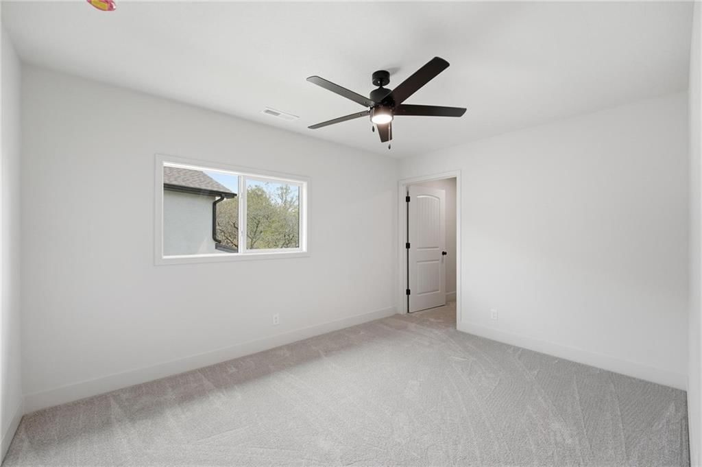 217 NW Orchard Court — photo 25