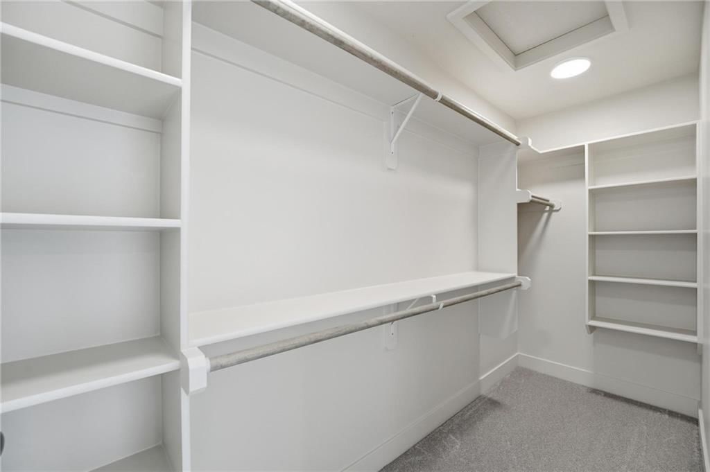 217 NW Orchard Court — photo 33