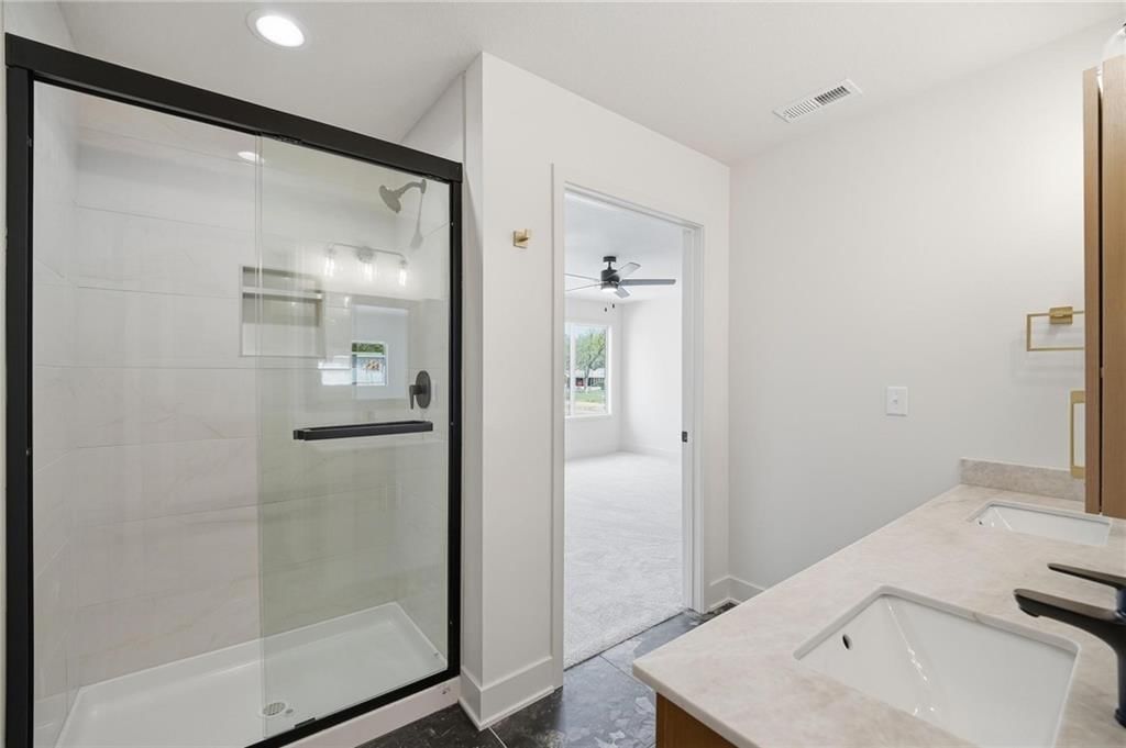217 NW Orchard Court — photo 36