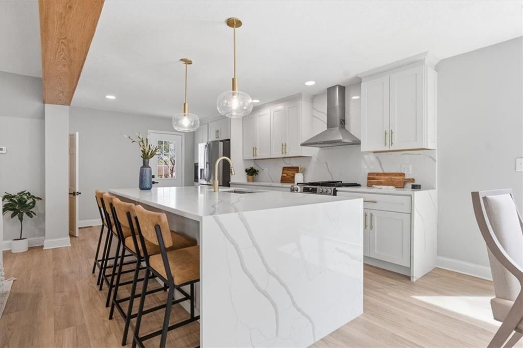 39 W 70th Terrace — photo 4