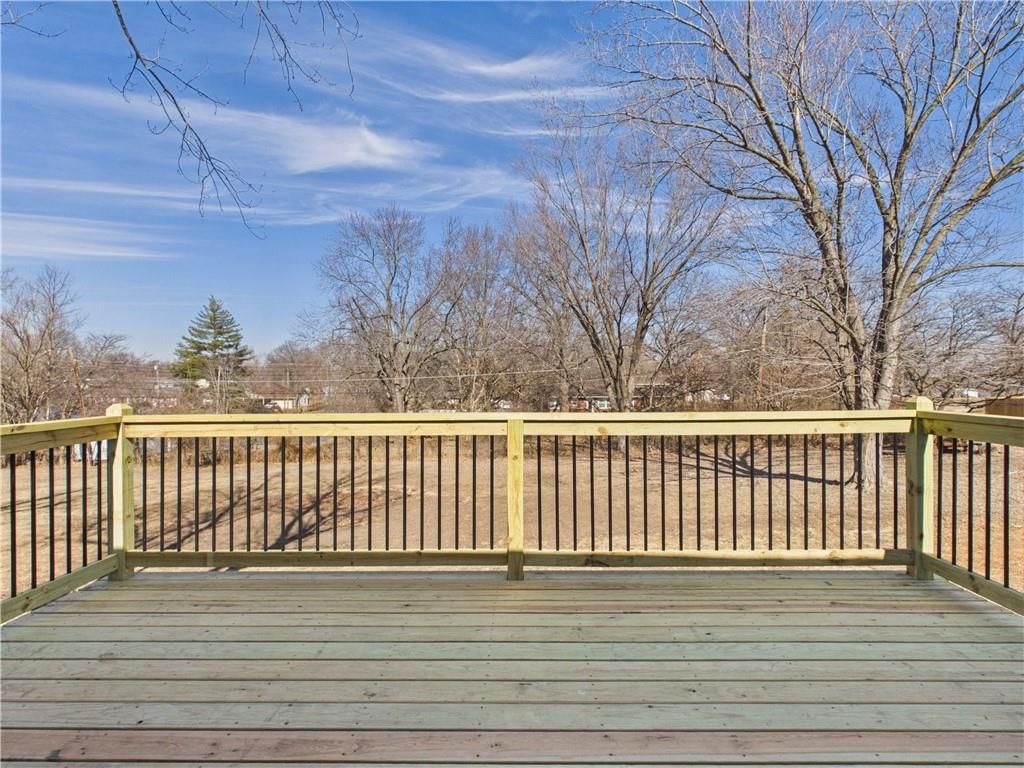 803 E Market Street — photo 17