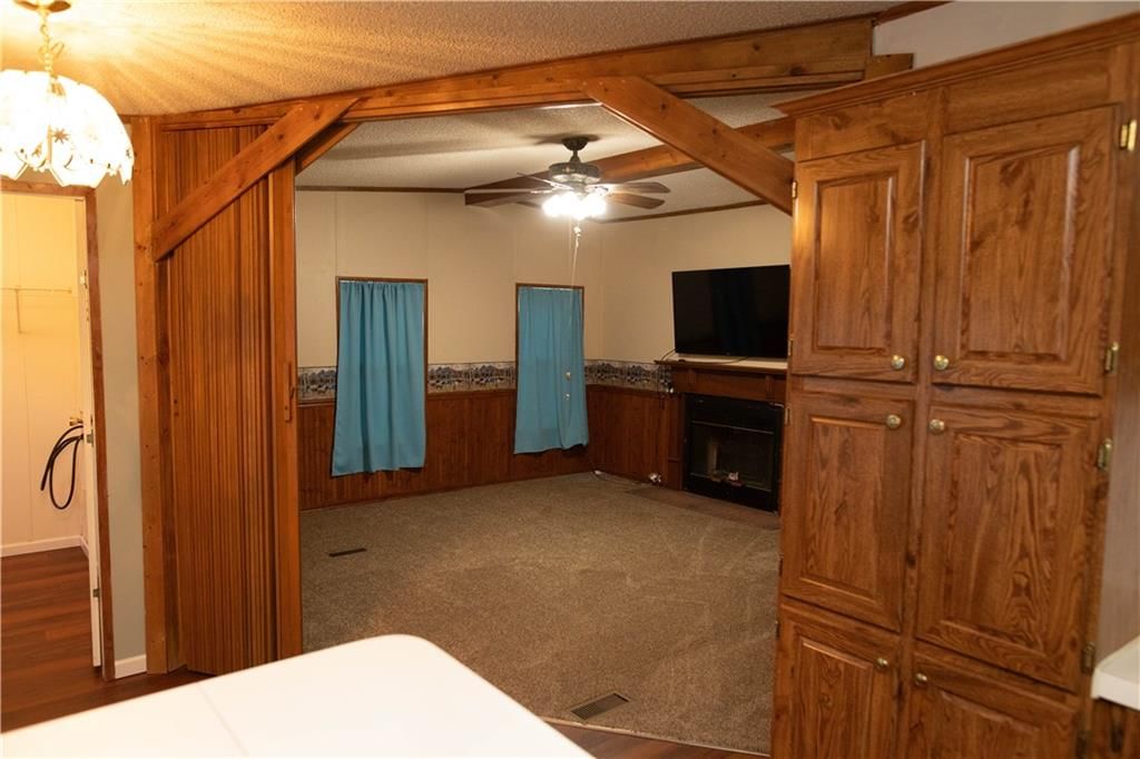 1061 County Road B Highway — photo 9