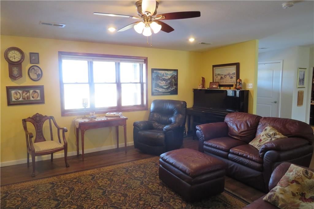 3100 SE Wamsley Road — photo 29