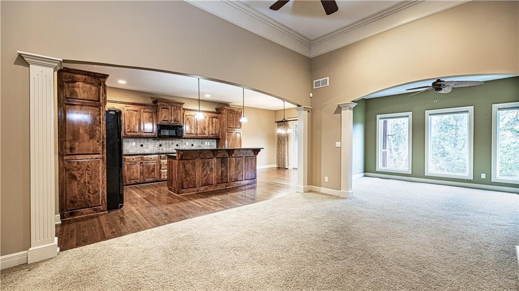 1428 SW Logos Drive — photo 4