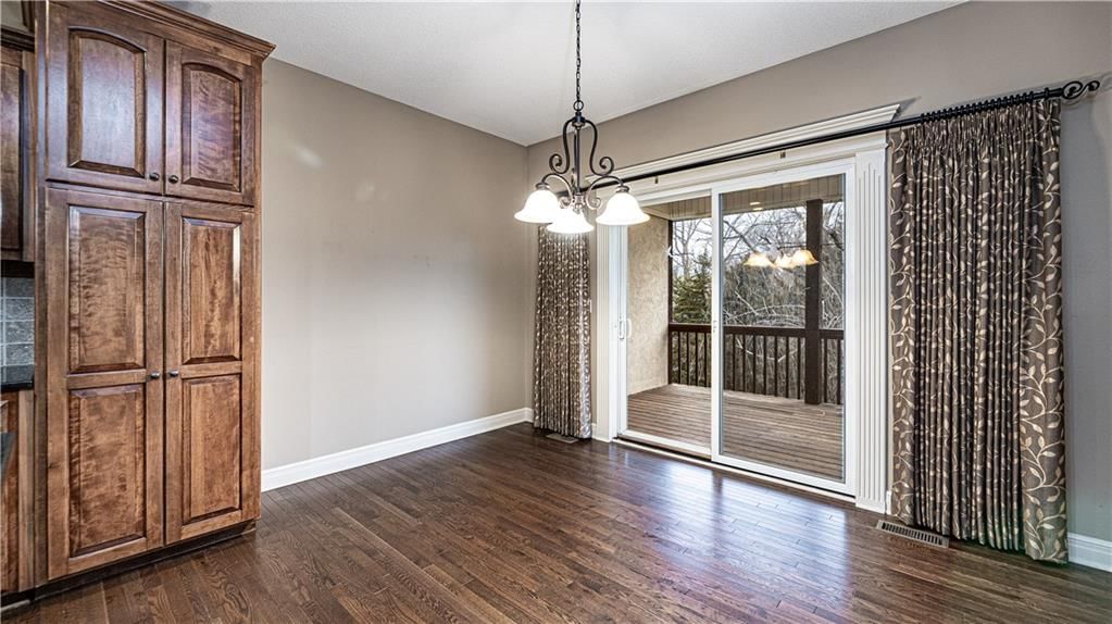 1428 SW Logos Drive — photo 8