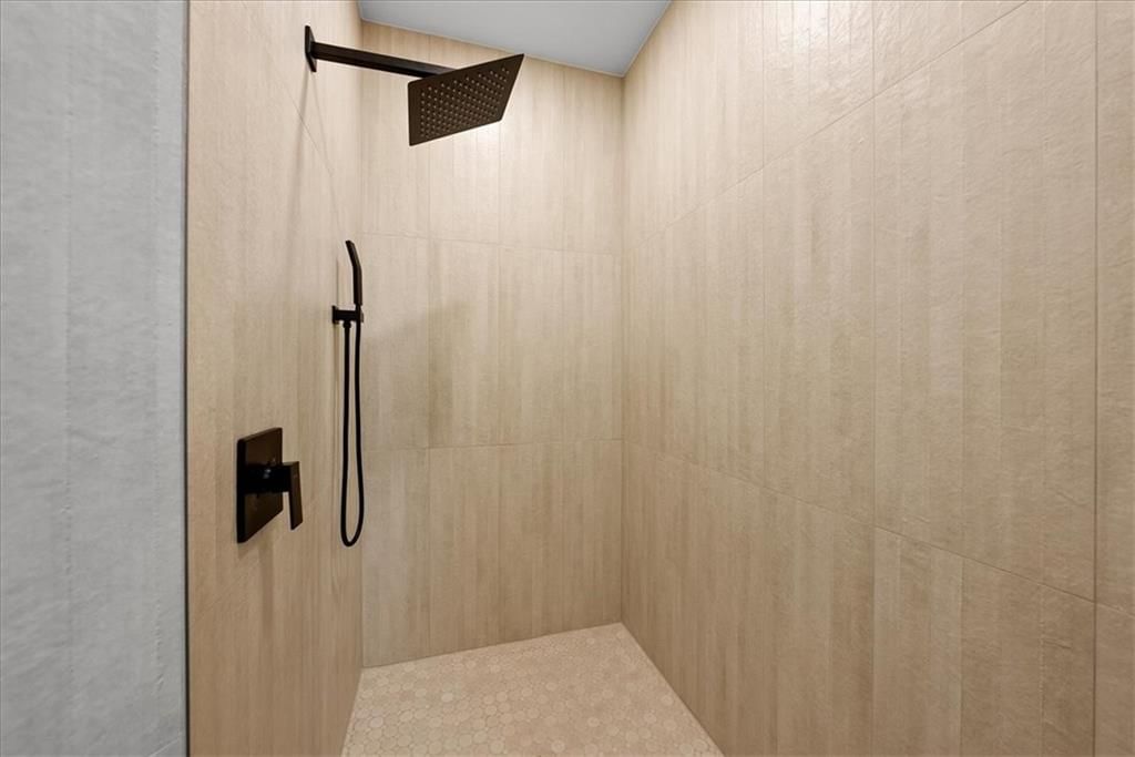 4113 W 150th Street — photo 35