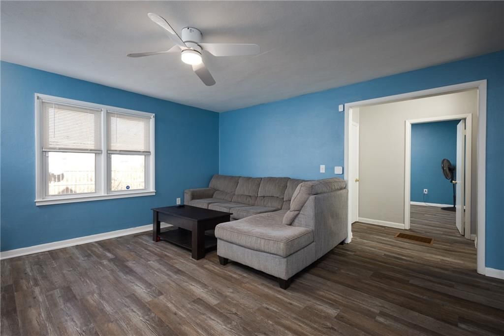 300 E Florence Street — photo 9