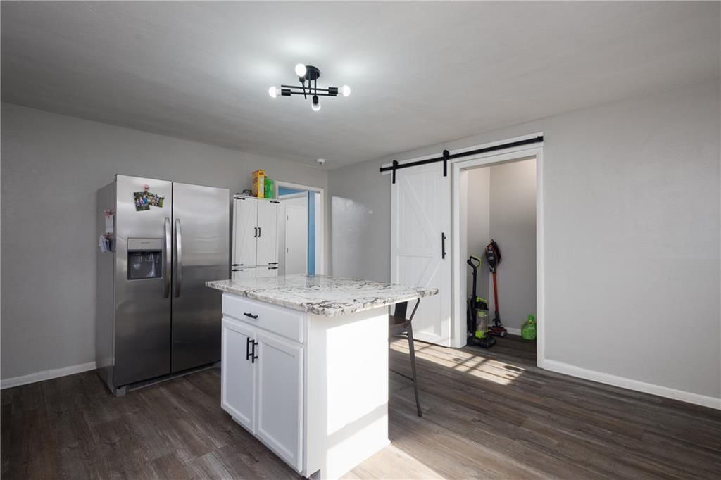 300 E Florence Street — photo 14