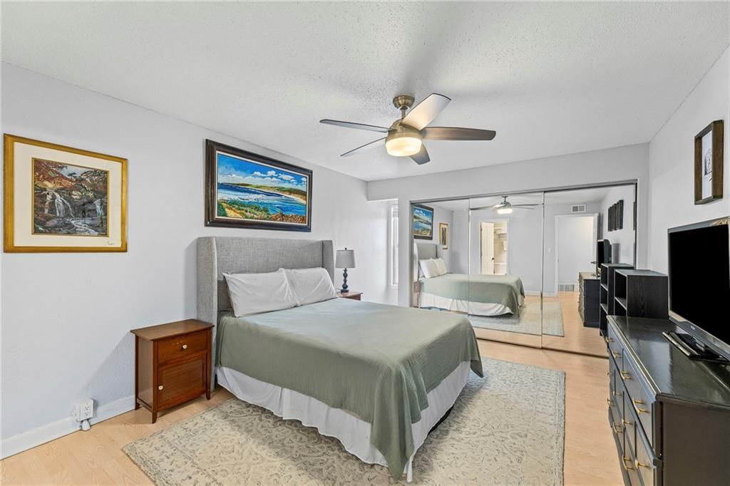 4727 Jarboe Street — photo 15