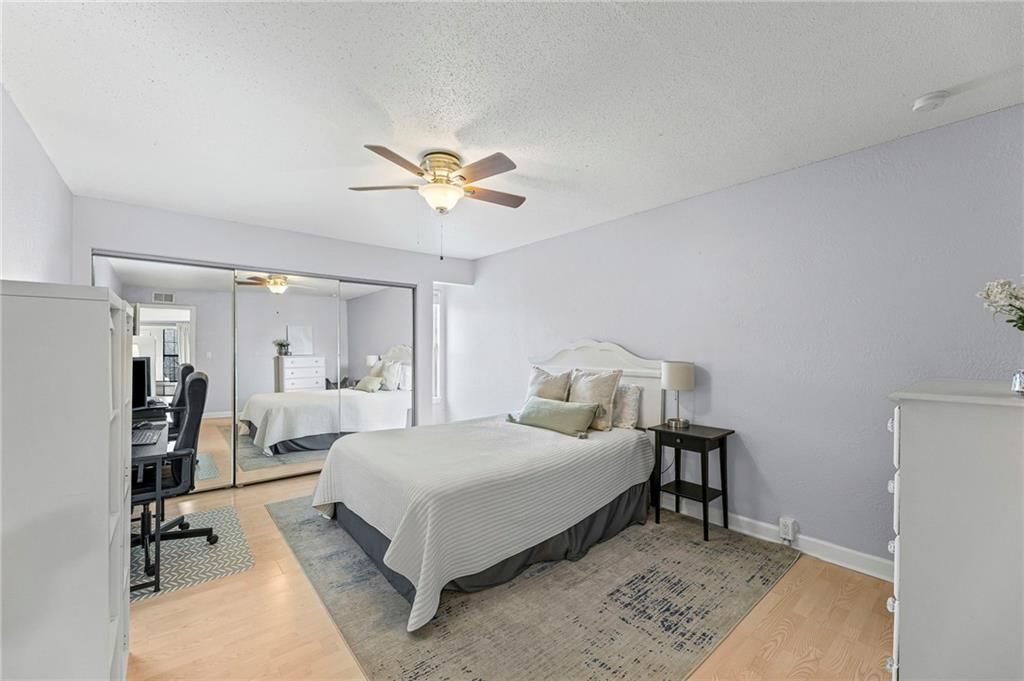 4727 Jarboe Street — photo 18