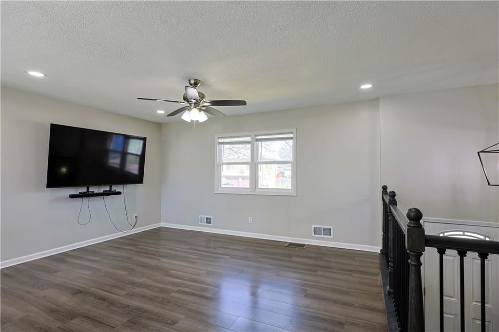 525 N Stevenson Street — photo 6