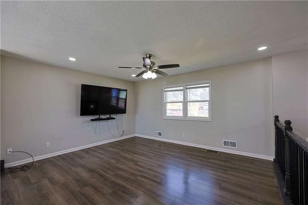 525 N Stevenson Street — photo 7