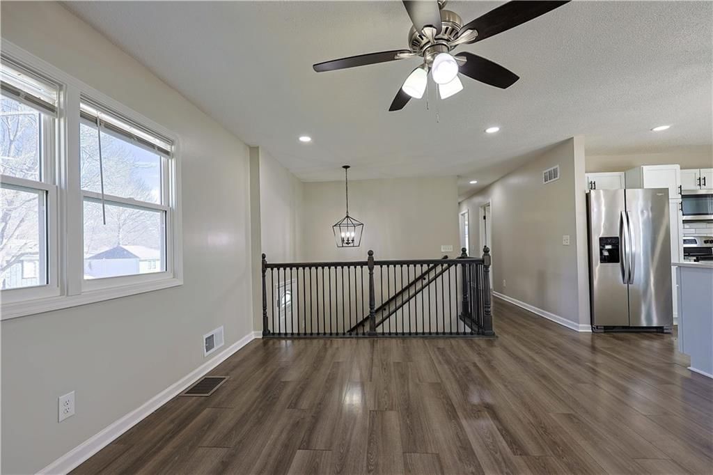 525 N Stevenson Street — photo 8