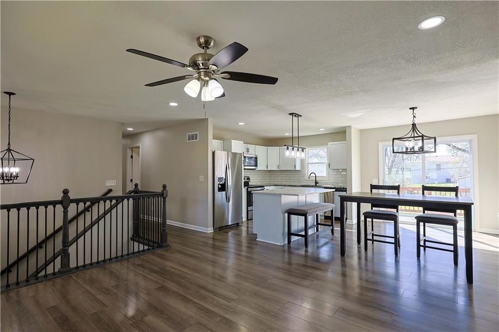 525 N Stevenson Street — photo 10